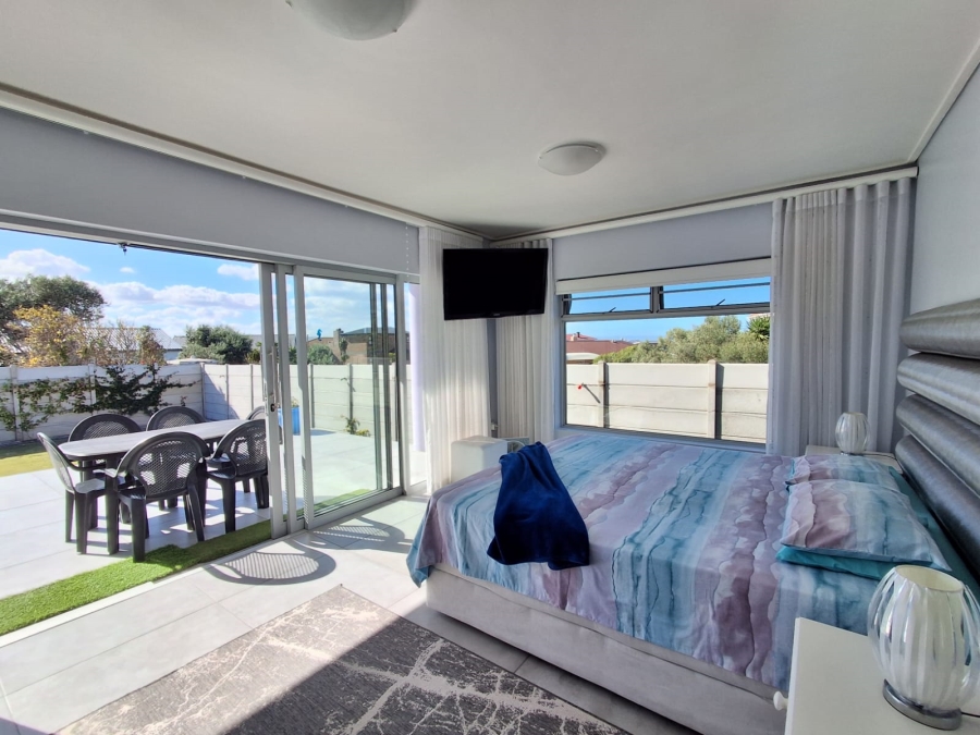 3 Bedroom Property for Sale in Stilbaai Wes Western Cape